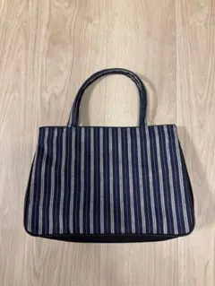 Item thumbnail for item 40a4819f-a8a5-4eac-93b5-c42e662632bc