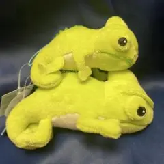 カメレオン　くるるんしっぽのレオンちゃん　ぬいぐるみ　レオンちゃん　親子　新品