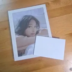 Yes, I am Tzuyu. 1st Photobook