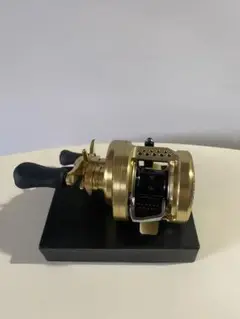 シマノ 17 カルカッタ コンクエスト BFS HG LEFT / ベイトリール 左 