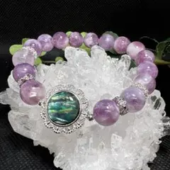 Item thumbnail for item a61baa97-1a39-455a-ab24-95f792780ea2