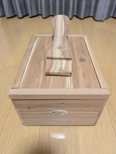 木製靴磨きボックスと靴磨き用具セット