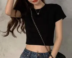 クロップドTシャツ　ブラック