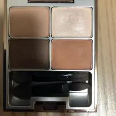 ルナソル マカロングロウアイズ 03 Caramel