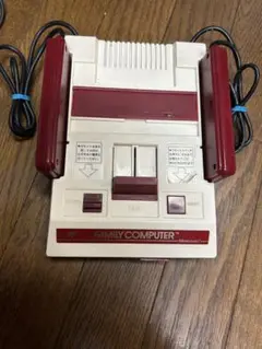 【ゲーム読み込み、操作◯】任天堂　ファミリーコンピュータ　本体のみ