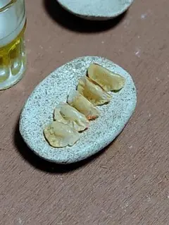 ミニチュアフード　ぎょうざ　お皿付き