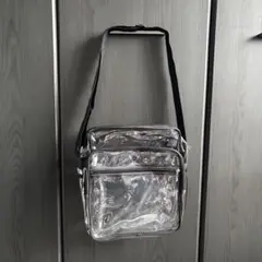 透明クロスボディバッグ