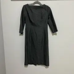 バナナリパブリック　ダークグレー 七分袖 ひざ丈ワンピース