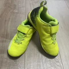 hummel サッカー　トレーニングシューズ　18.5cm