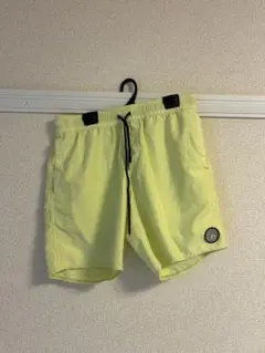 VOLCOM 蛍光イエロー ショートパンツ