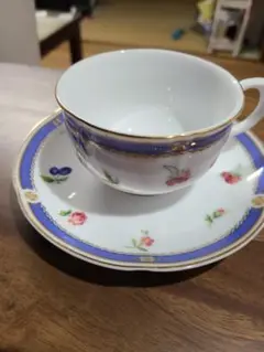 イタリア　バレンチノ　コーヒーカップ&ソーサ