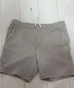 Hollister ベージュ ショートパンツ