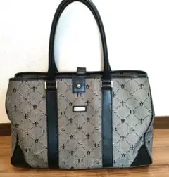 Item thumbnail for item 9c0e582d-091e-4f4d-8a90-0562b8412074