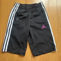 adidas＊アディダス＊黒ハーフパンツ＊140
