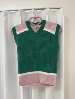 UNIQLO×MARNIコラボ Vネックニットベスト