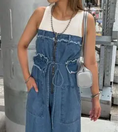 Item thumbnail for item 0d89c097-14a3-40c8-83cc-e59a4b92d7d8