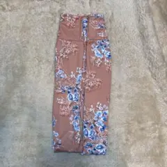 Chacottチャコット　ヨガパンツ サーモンピンク花柄