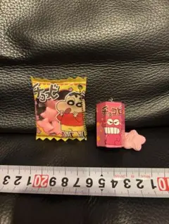 クレヨンしんちゃん チョコビキーホルダー　セット
