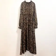 匿名⭐️アズールバイマウジー ロングワンピース 長袖 ペイズリー柄 ブラウン