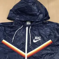 超軽量 超薄手!ナイキ NIKE ナイロンパーカー 携帯 パッカブル 持ち運び