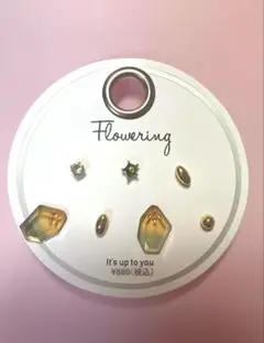 Flowering クリスタルピアスセット