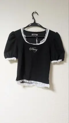 【完売品】lillilly パールテープポンチパフトップス