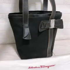 《美品》Ferragamo(フェラガモ)ハンドバッグ