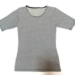 ☆美品　可愛いギンガムチェック　　ホワイト×ブラック　カットソー　保木株式会社