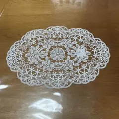 ホワイトレース　テーブルセンター