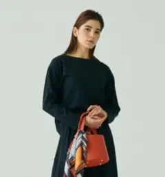 PLST 未使用　黒の長袖トップス ゆったりフィット