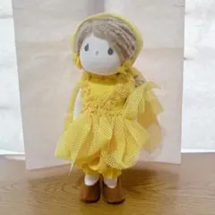 米山京子さん風　ハンドメイド人形　黄色い服を着た妖精さん　身長約30cm