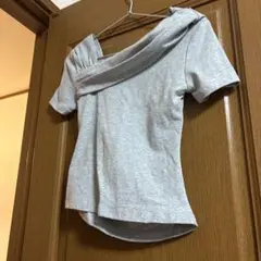 オフショルダー半袖トップス グレー