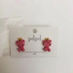 可愛い　目隠し　王冠　クマ　くまさん　ピアス　ピンク