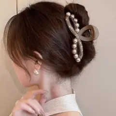 ヘアクリップ　バンスクリップ　パール　ゴールド　黒　グレー