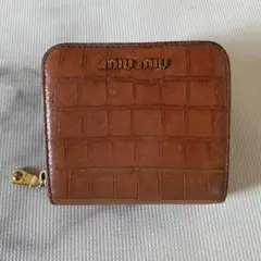 miu miu ブラウン 二つ折り財布