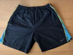 Nike DRI-FIT ショートパンツ ブラック/グリーン