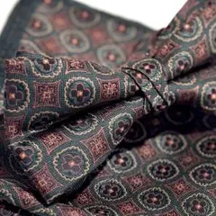 ◆蝶ネクタイチーフ　モスグリーン 黒 　新郎前撮りメンズ小物ボウタイ　bif