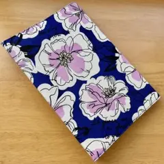 ブックカバー　花柄　紺⑥ A5サイズ