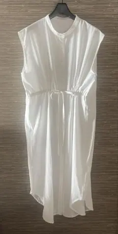 ホワイトノースリーブシャツワンピース