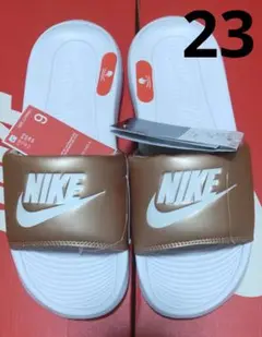 ナイキ ビクトリーワン サンダル 23cm スライド ゴールド NIKE