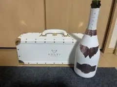 エンジェルシャンパンロゼホワイト　空瓶+ケース