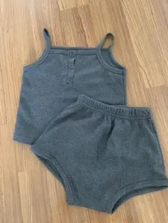(新品)グレー ワッフル生地 タンクトップ＆ショートパンツ 100cm