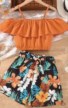 SHEINセットアップ オレンジフリルトップス 花柄ショートパンツ オフショル