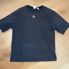 adidas Tシャツ　Mサイズ