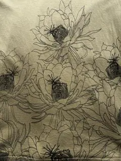 オスティアジャパン　衣　Tシャツ　カーキ　花柄　和柄　L