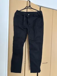 イージーパンツ　黒