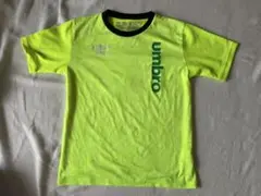 umbro 蛍光イエロー シャツ