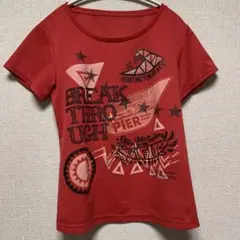 レッド グラフィックプリント Tシャツ