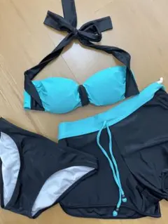 エメラルドグリーンブラック 水着 ショートパンツ