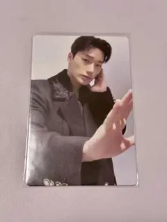 ATEEZ サン　golden hour US スパイ　hello82